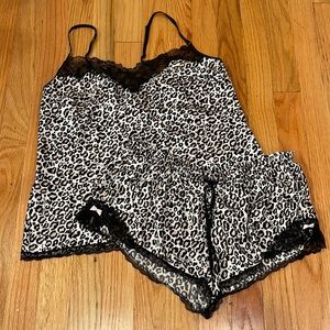 Victorias Secret Cheetah Sleep Set - Top Size M, Bottom Size S